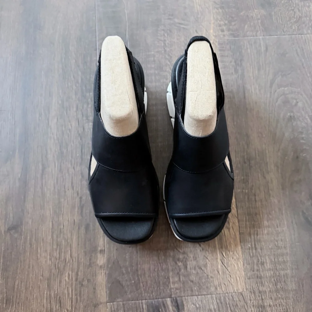 NIB Sorel Joanie III Slingback Leather Sandal | Black/White | Size 7 - Picture 6 of 12